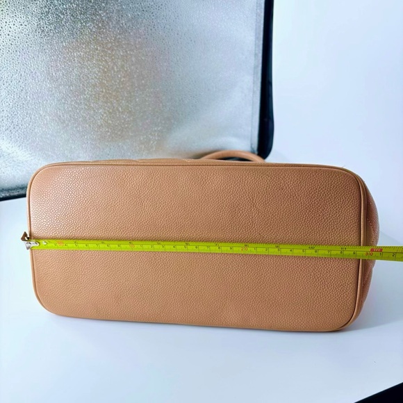 CHANEL Matelasse Medallion Cocomark Tote Bag Beige Caviar Skin - Picture 11 of 16